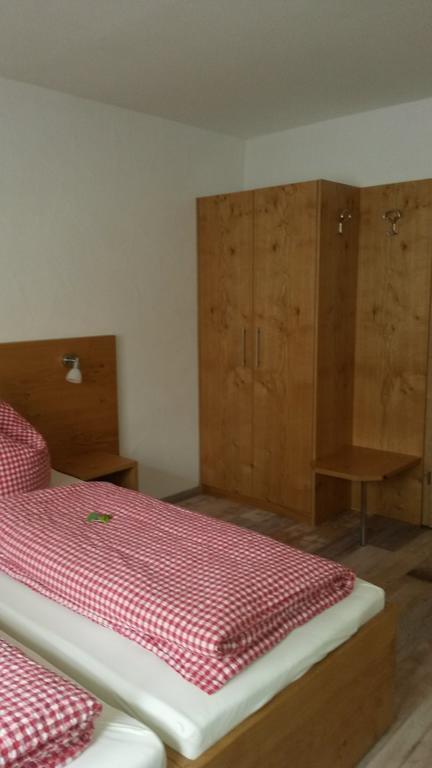 Gaestehaus Engelhard Pension Karbach  Екстериор снимка